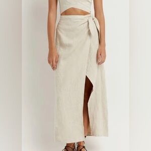 DISSH Cream Midi Skirt